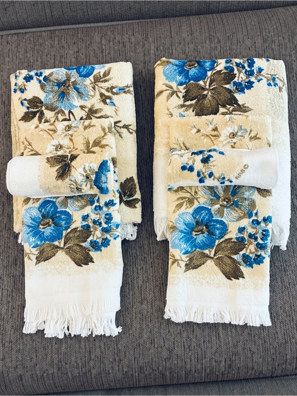 Canon Cotton Vintage 60s/70s New Never Used Fringed Floral Bath Towel Sets (2)